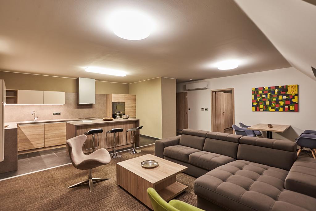 Apartmany Volarik Mikulov Exteriör bild