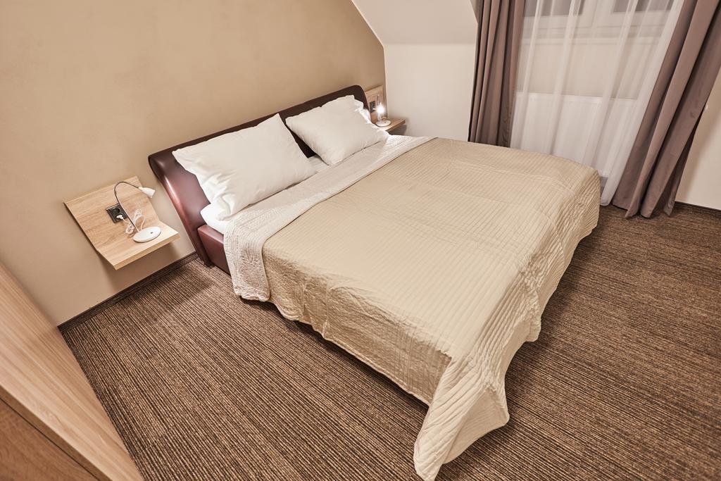 Apartmany Volarik Mikulov Exteriör bild